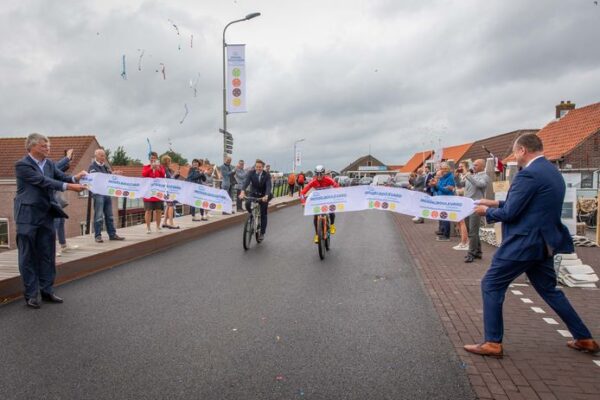 Yerseke verwelkomt toeristen op Mosselboulevard